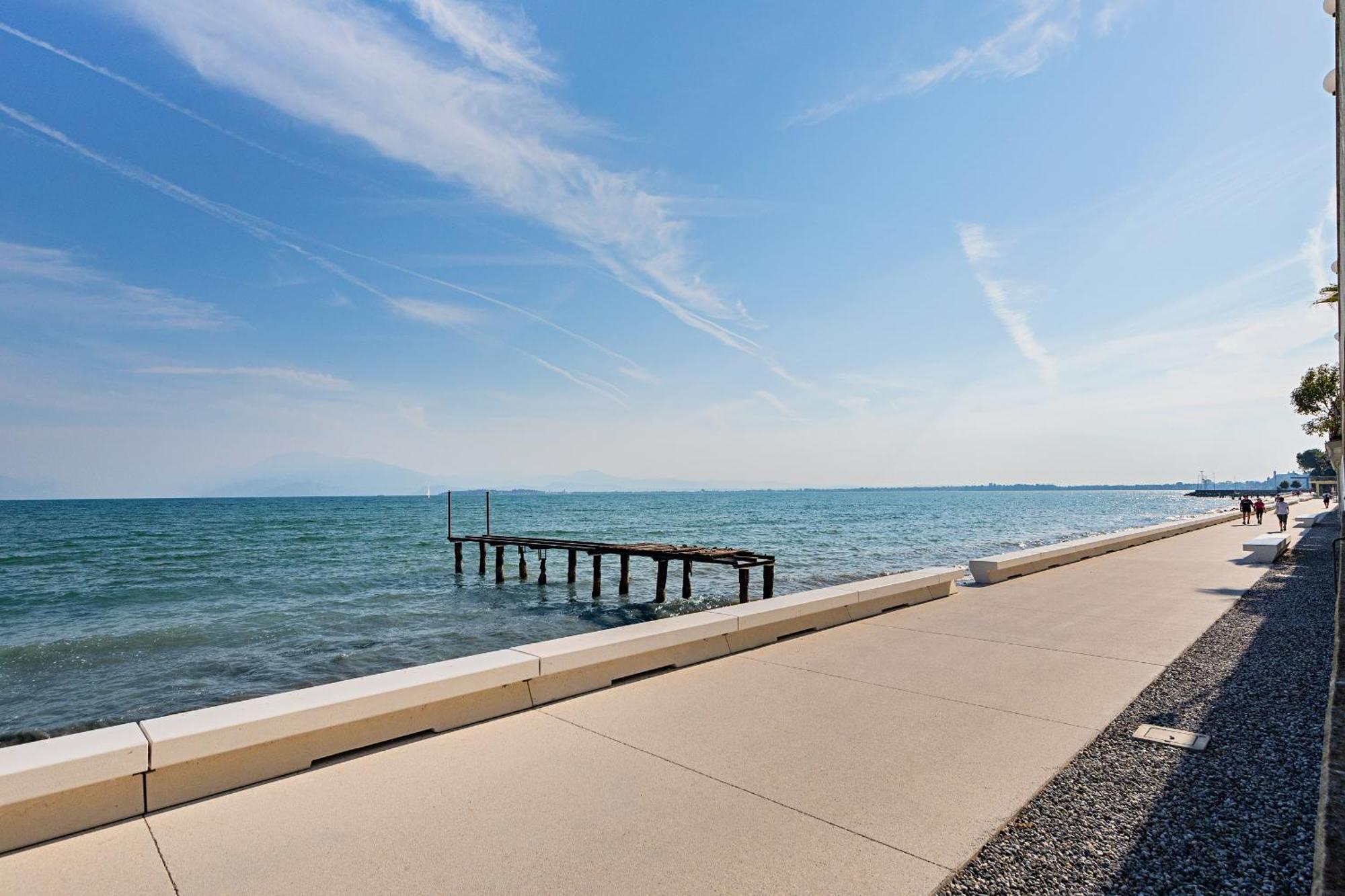 Apartment Residenza Miralago Iv By Wonderful Italy Desenzano del Garda
