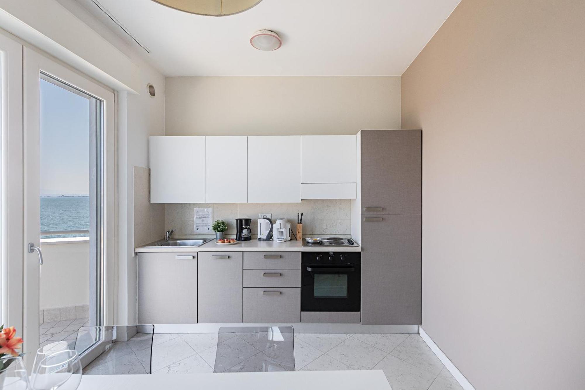 Apartment Residenza Miralago Iv By Wonderful Italy Desenzano del Garda